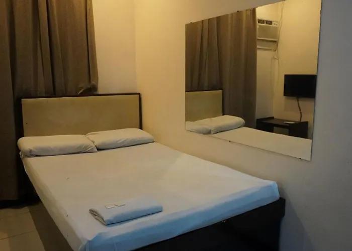 Reddoorz At Cosmo Vicente Cruz Sampaloc