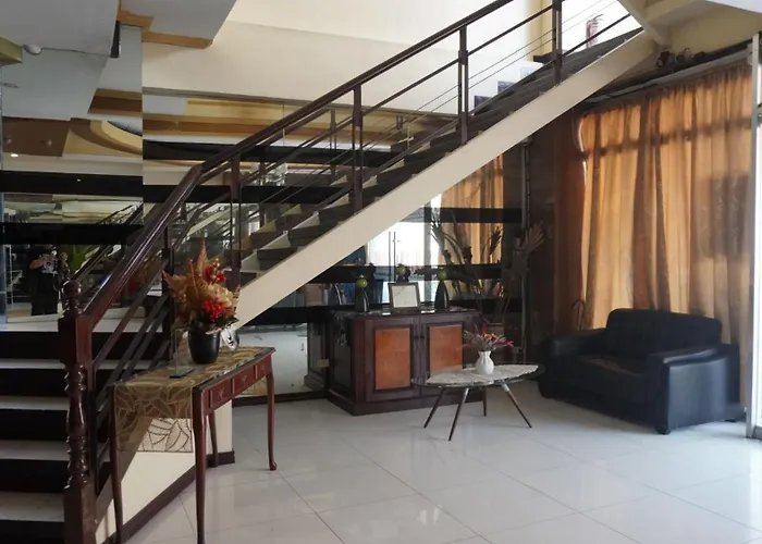 Reddoorz At Cosmo Vicente Cruz Sampaloc Hotel *
