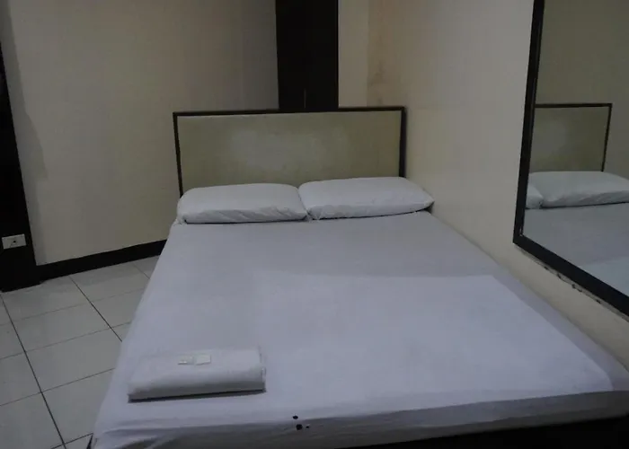 Reddoorz At Cosmo Vicente Cruz Sampaloc *