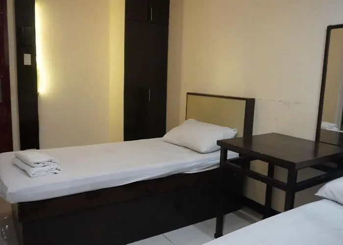 Reddoorz At Cosmo Vicente Cruz Sampaloc *