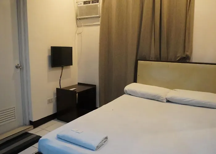 Hotel Reddoorz At Cosmo Vicente Cruz Sampaloc *