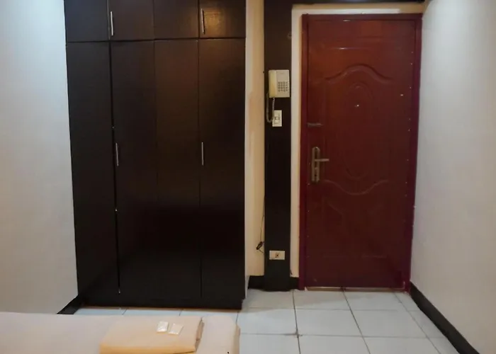 Reddoorz At Cosmo Vicente Cruz Sampaloc Manila