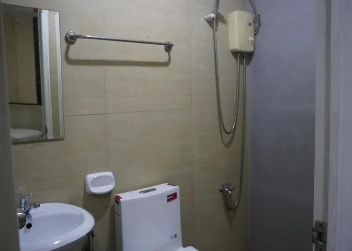 Reddoorz At Cosmo Vicente Cruz Sampaloc * Manila